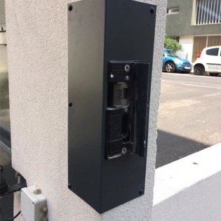 Installation d'une gache électrique à Marseille 10 ème